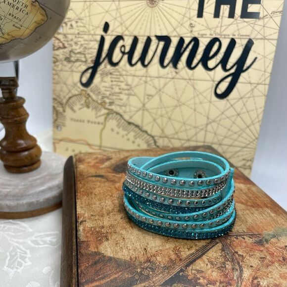 Soft leather bands in 10 gorgeous colors. Bracelet, Wristband, Leather Wrap. New - Picture 1 of 7